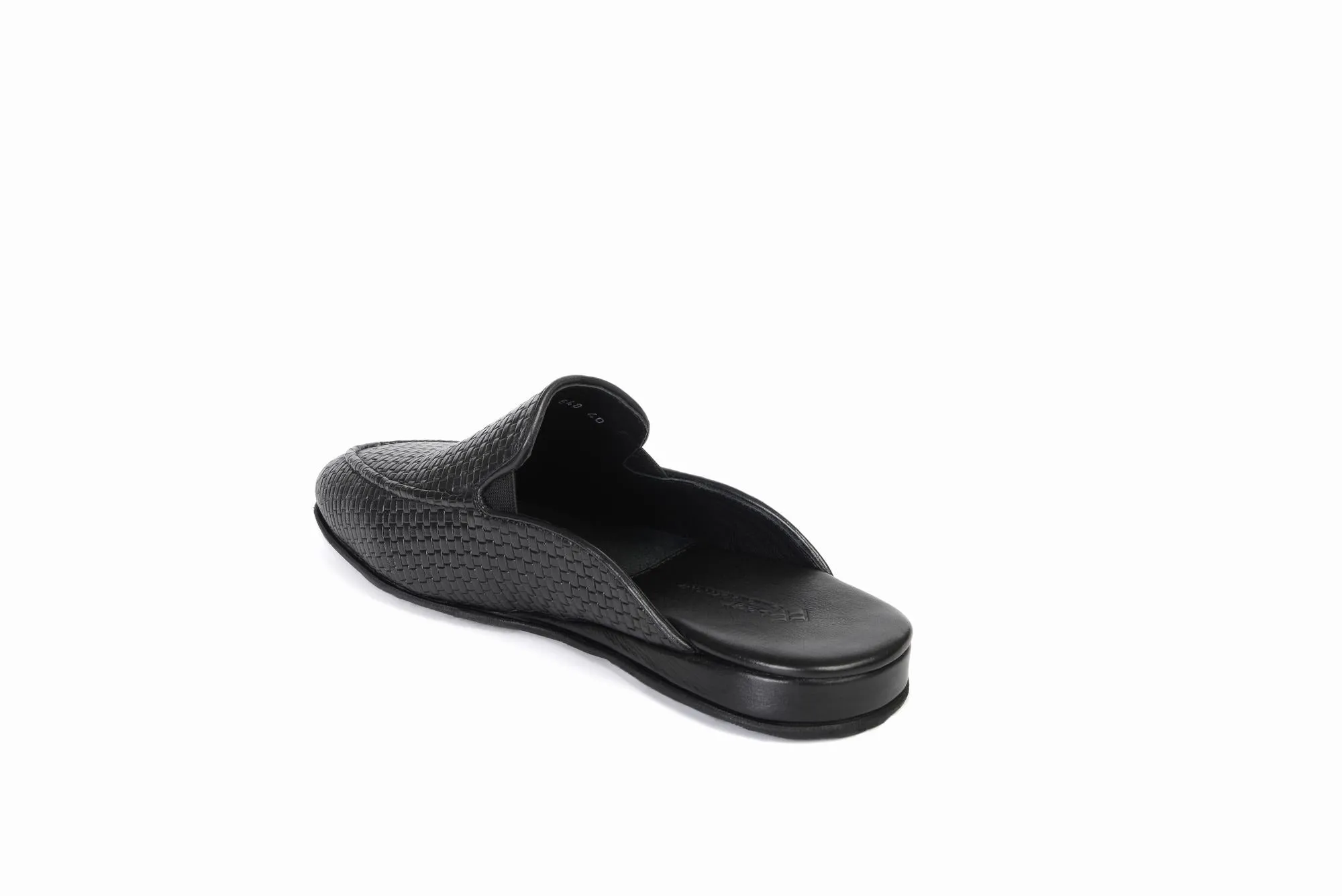 FOOT FEDERATION KNIT PATTERN MOC-TOE MEN'S LEATHER SLIPPER BLACK
