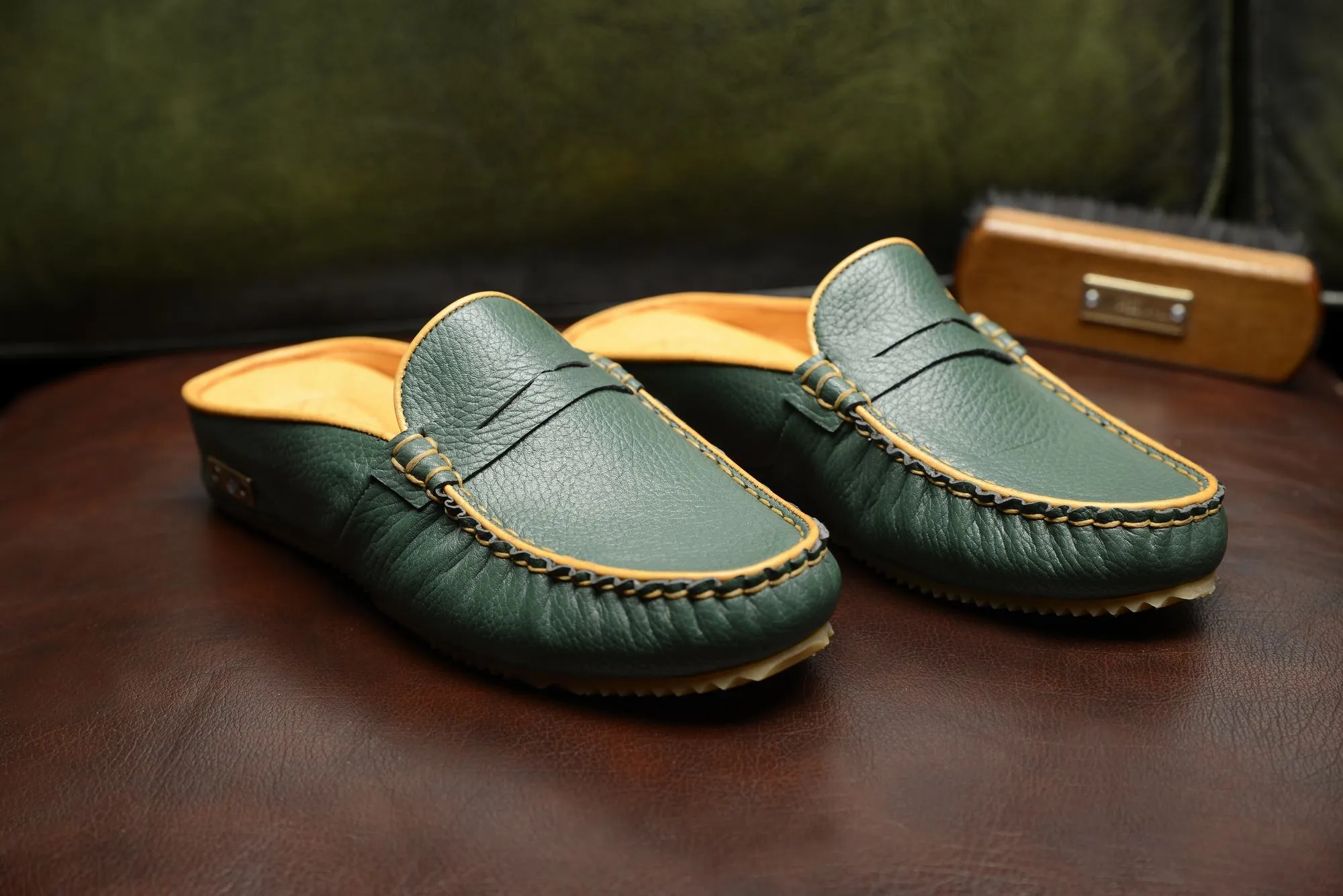 FOOT FEDERATION MOC-TOE WOMEN'S LEATHER SLIPPER GREEN
